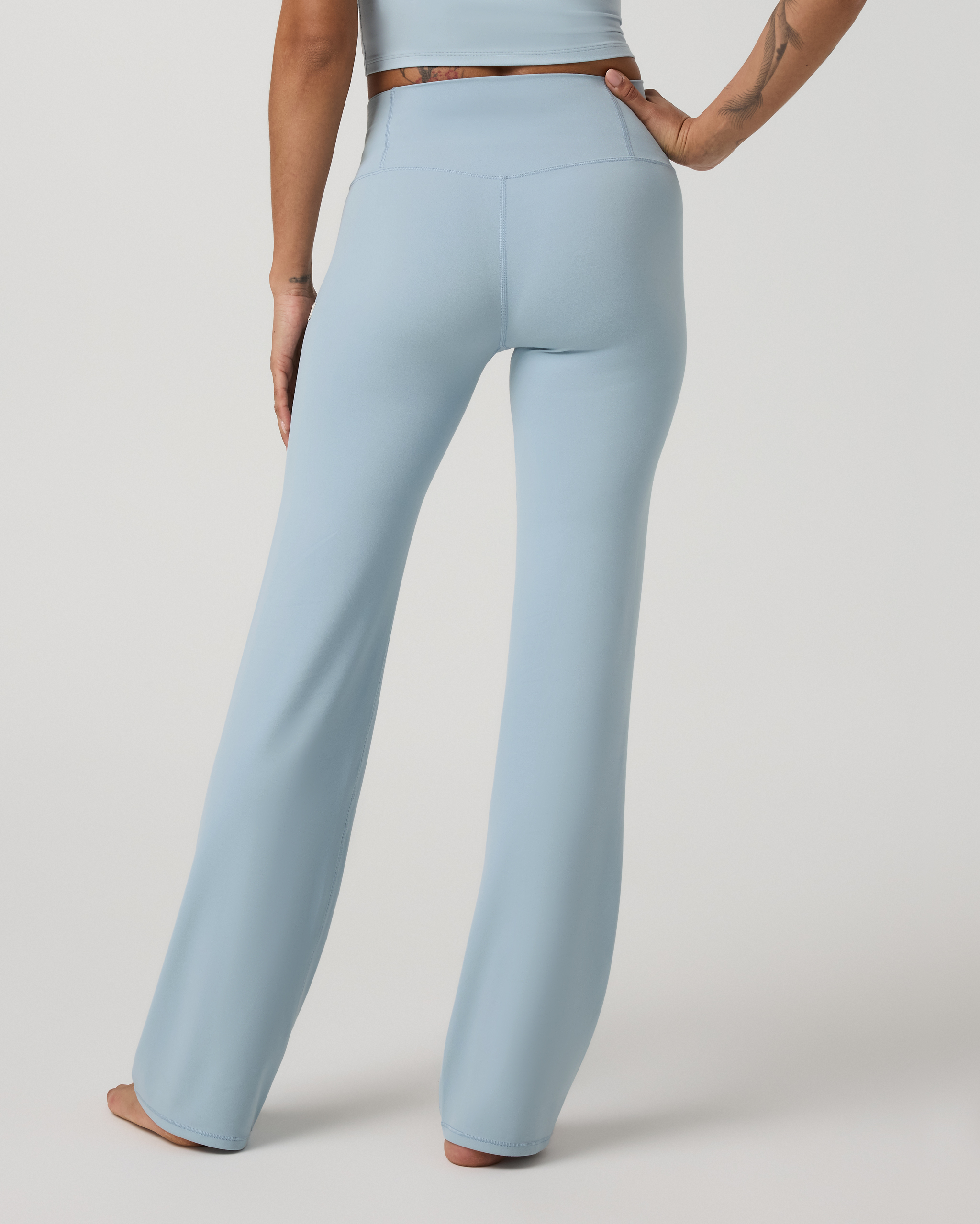 Vuori AllTheFeels™ Straight Leg - Short | Eggshell Blue - Image 3