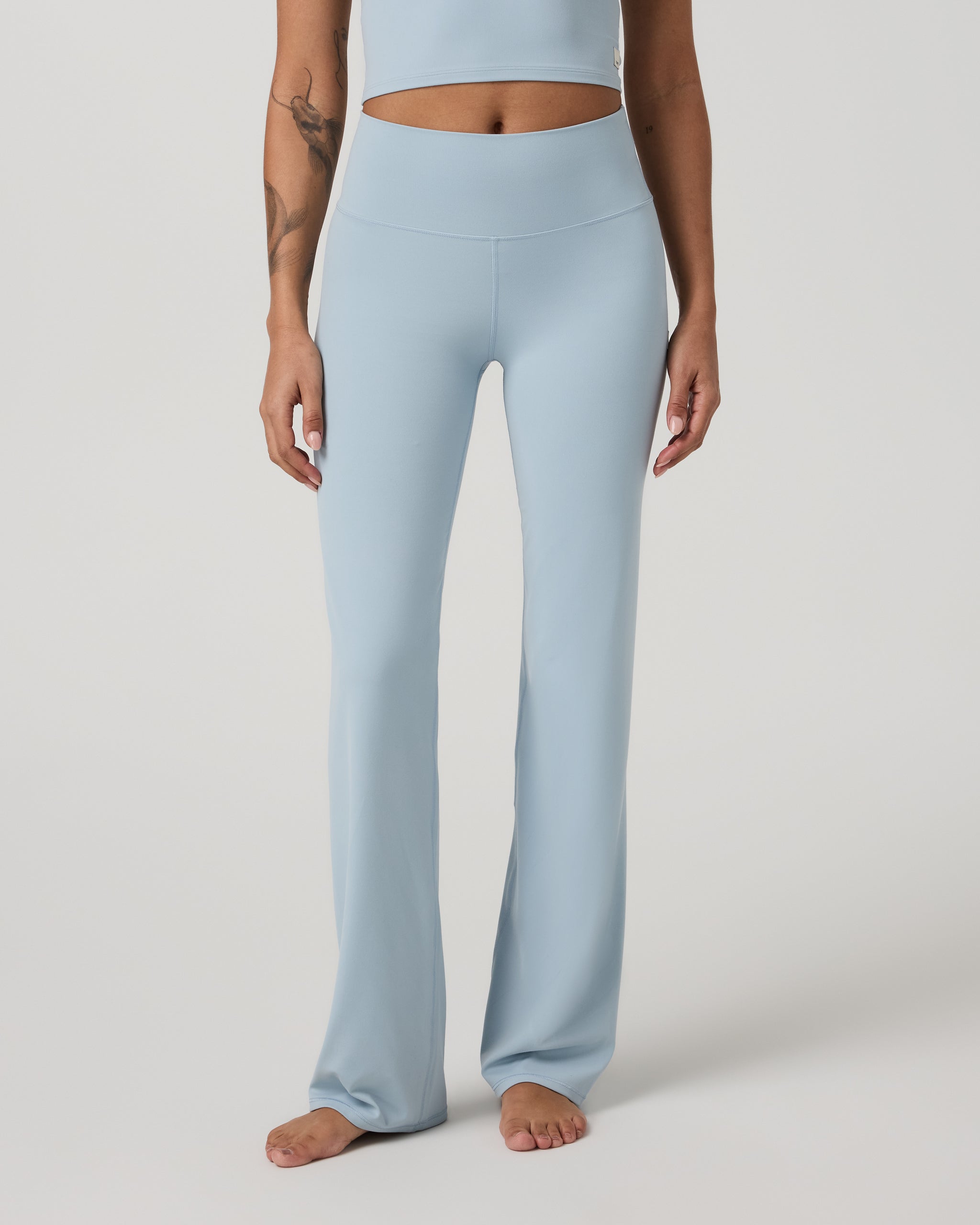 Vuori AllTheFeels™ Straight Leg - Short | Eggshell Blue