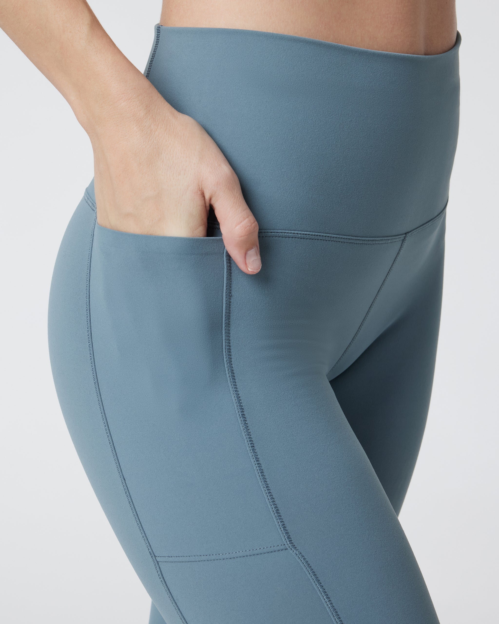 Studio Pocket Legging-Short | Smoke Blue - Image 4