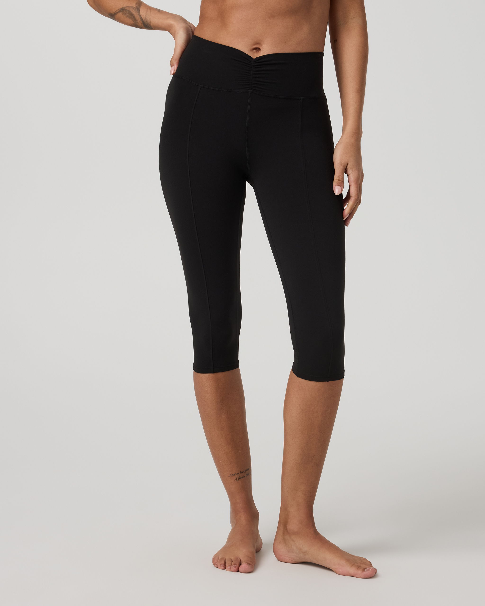 Vuori AllTheFeels™ Shirred Crop | Black