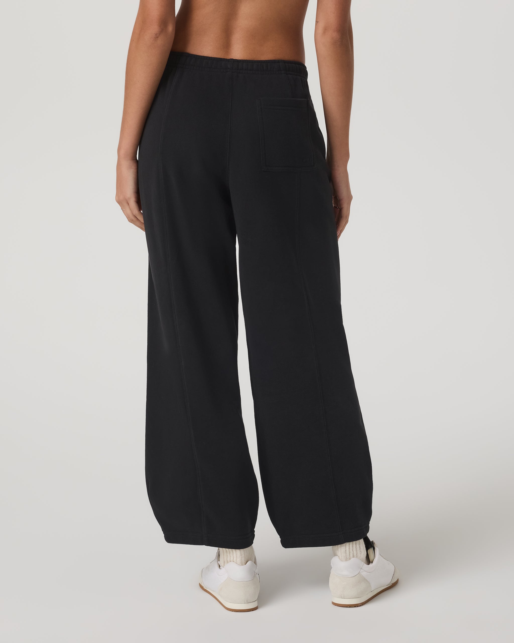 Sedona Barrel Crop Sweatpant | Black - Image 3