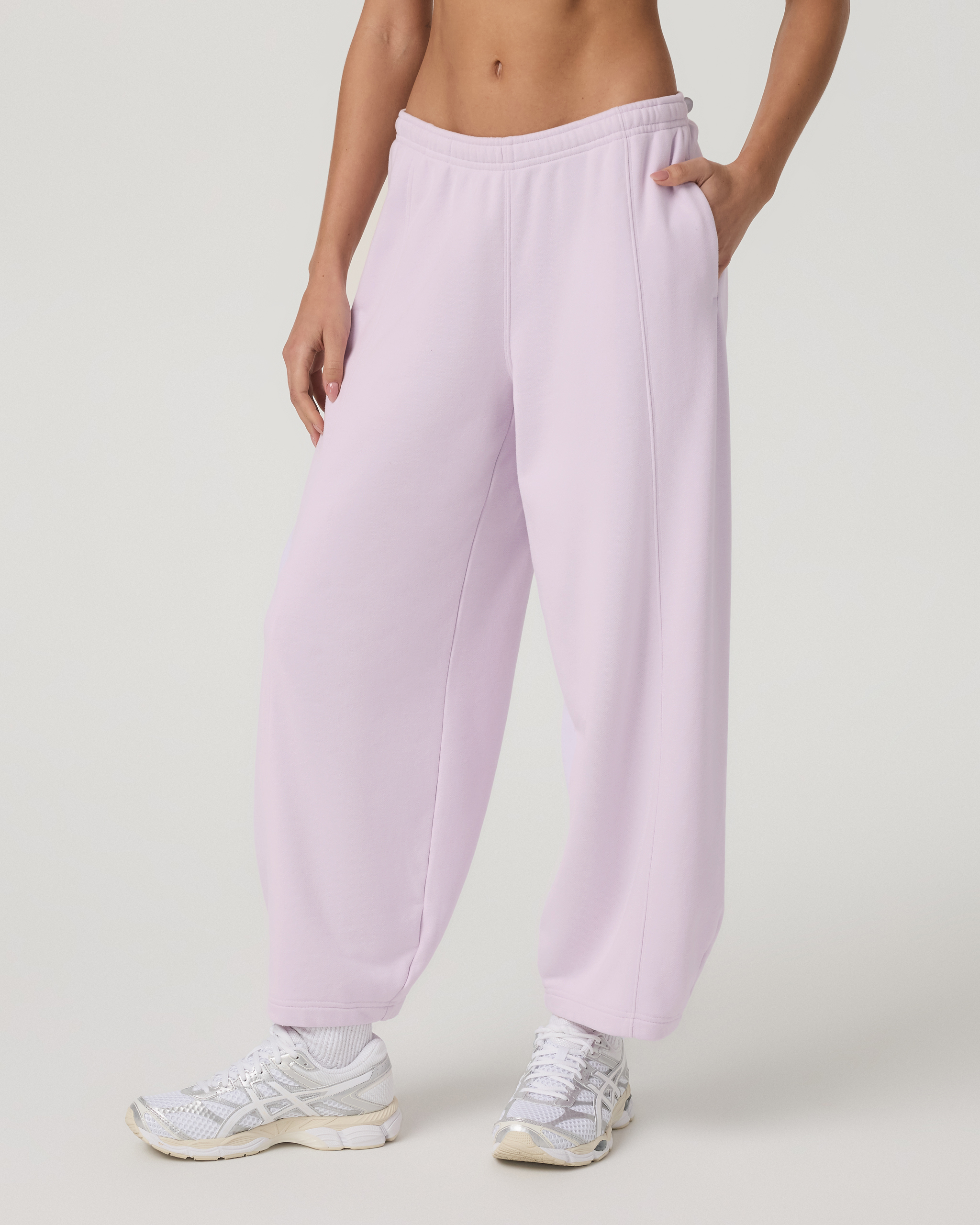 Sedona Barrel Crop Sweatpant | Lilac Breeze