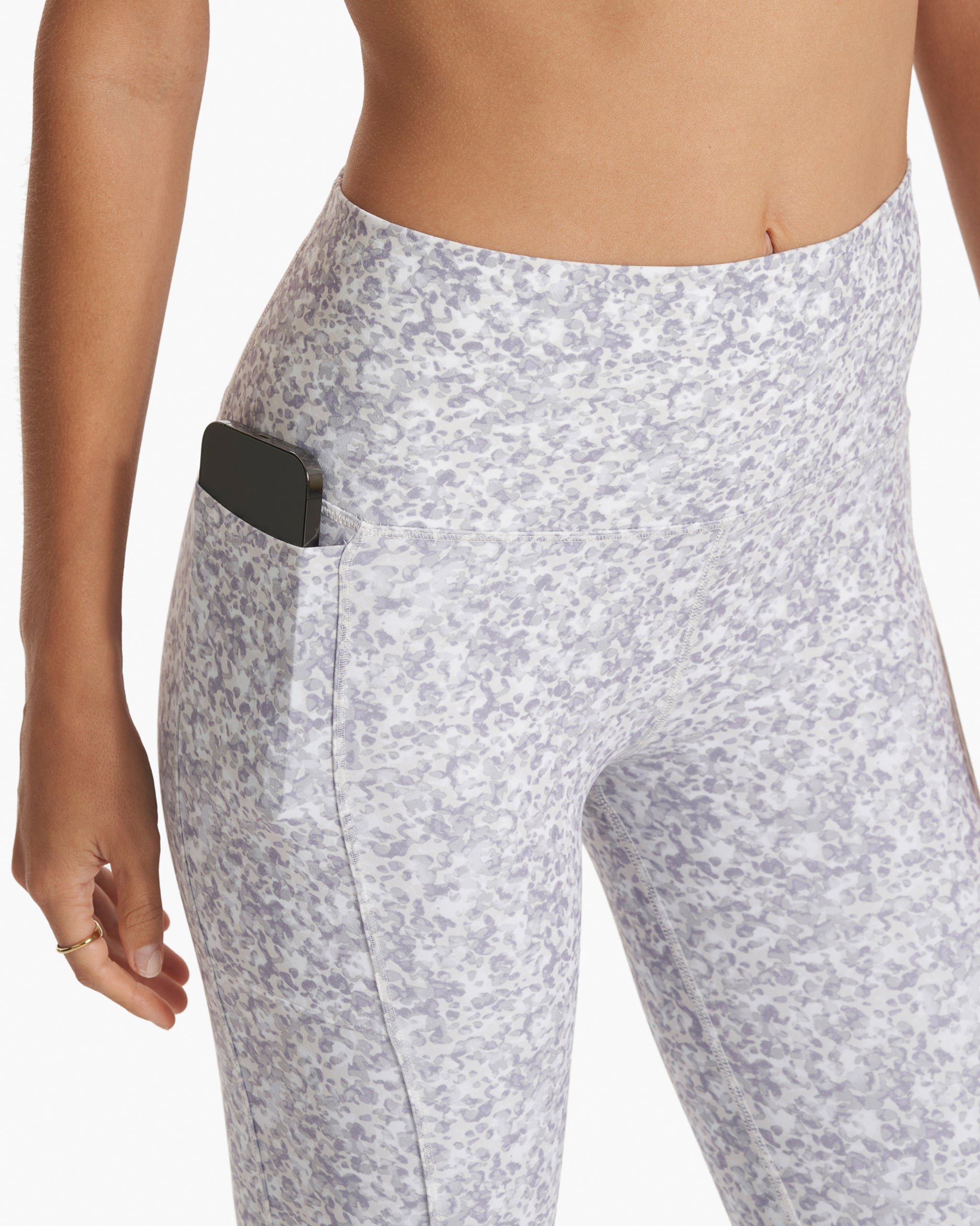 Studio Pocket Legging | Light Micro Mini Camo - Image 3