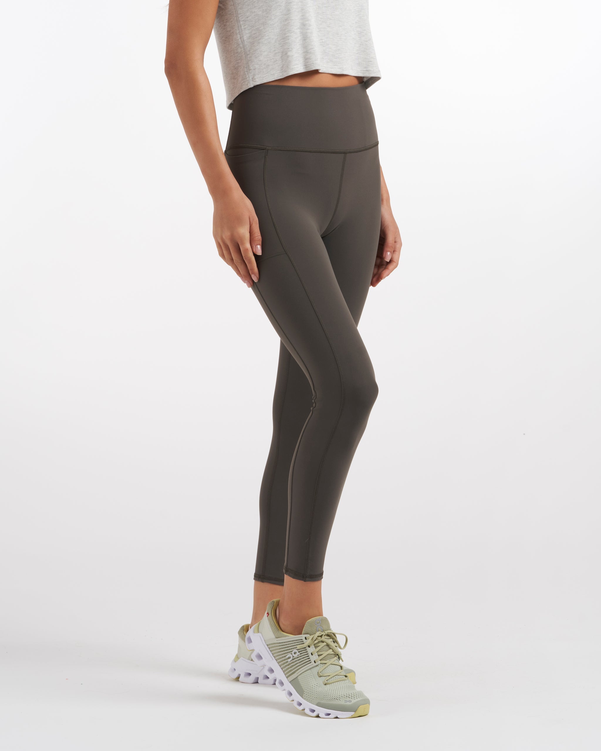 Studio Pocket Legging | Oregano - Image 4