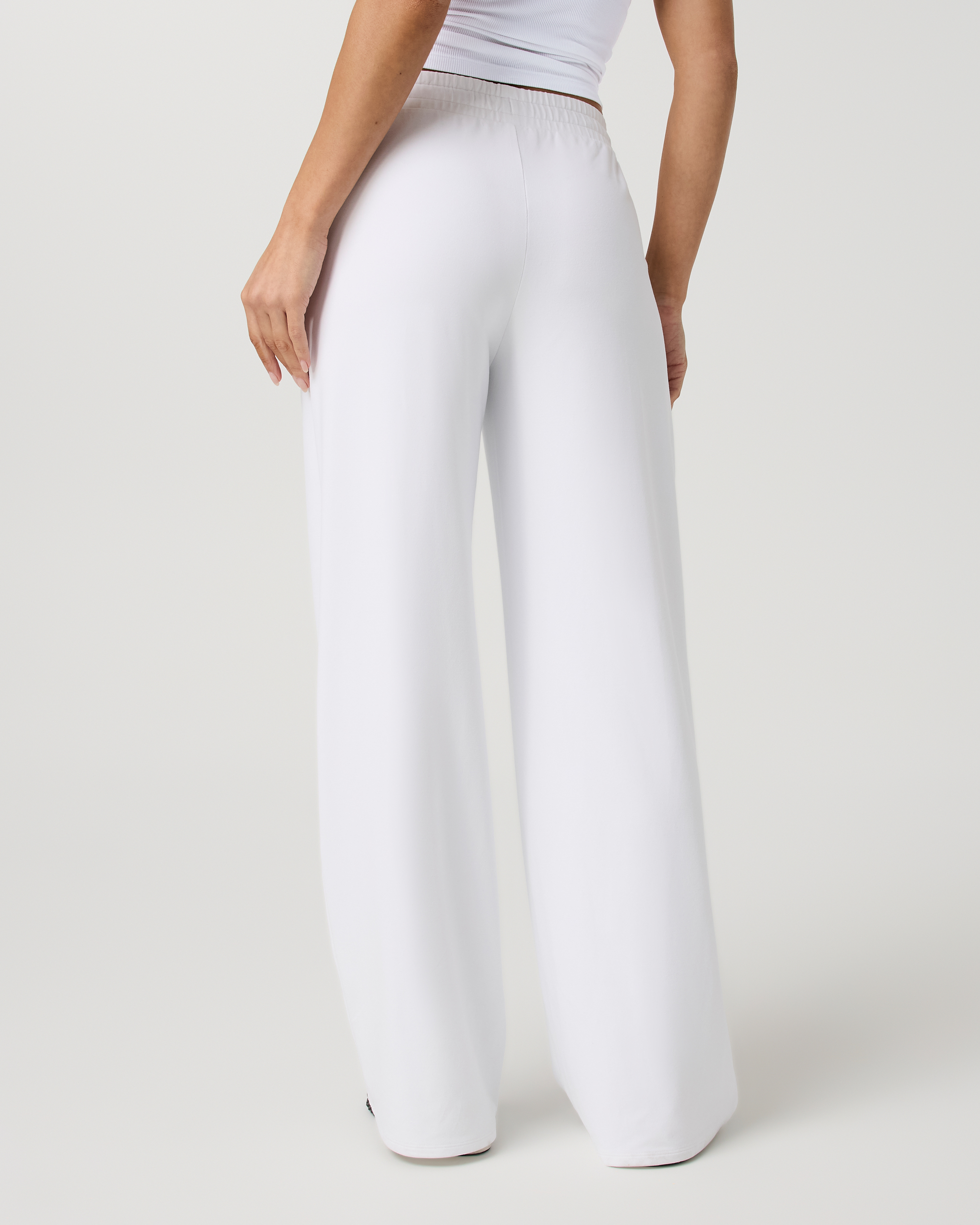 Halo Essential Wideleg Pant - Short | White - Image 3