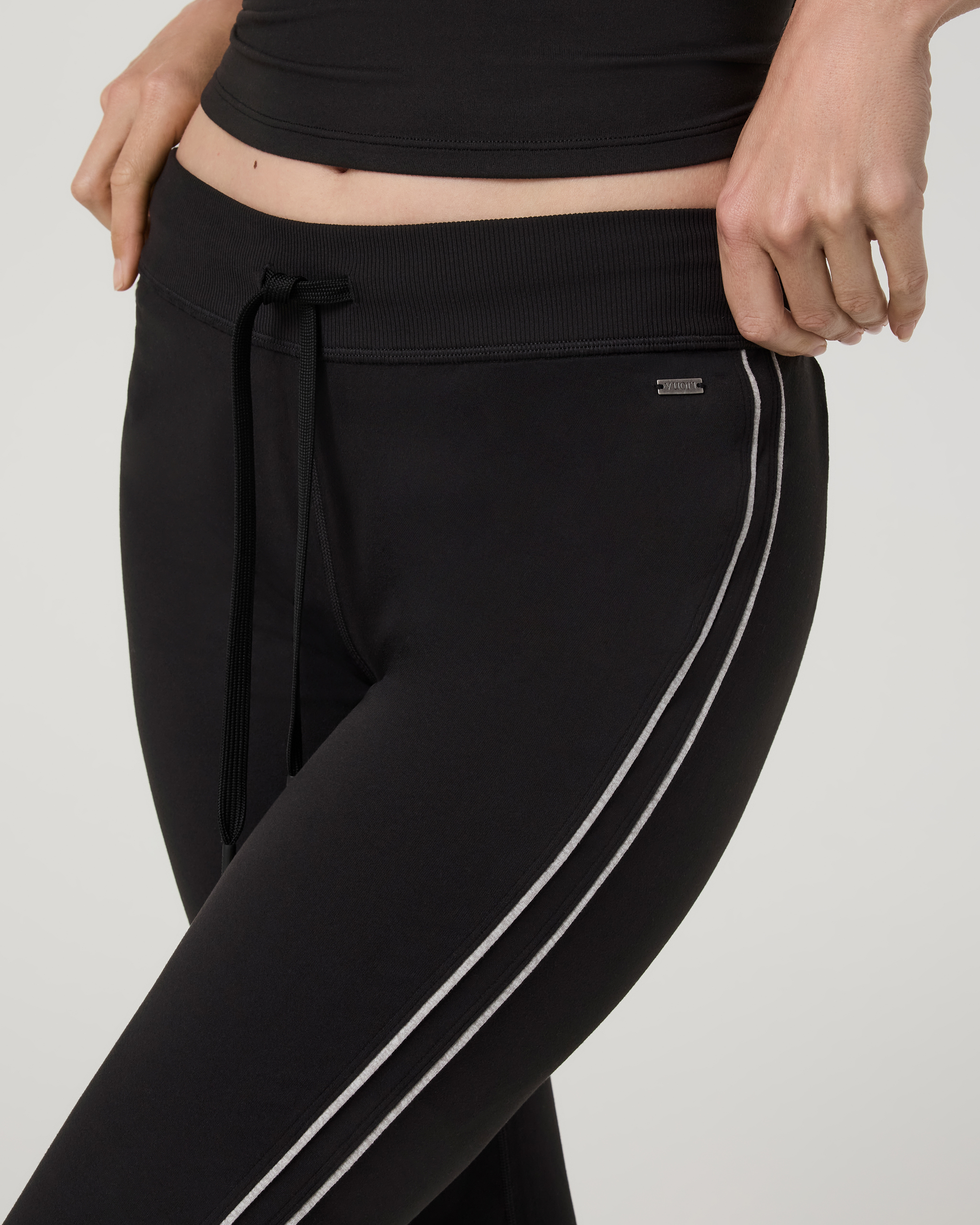 Halo Low Rise Slim Flare Retro Pant | Solid Black - Image 4