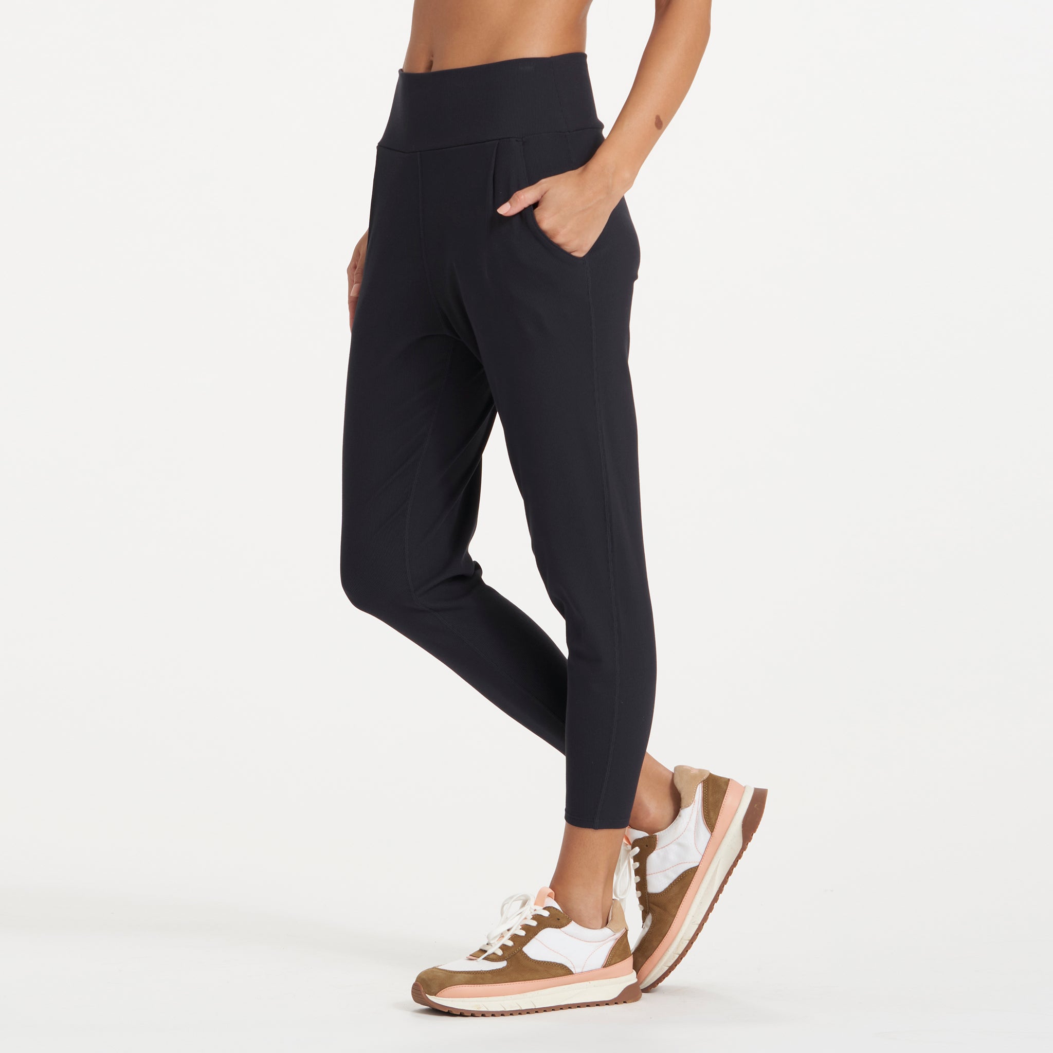 Pose At Ease Pant | Black - Image 3