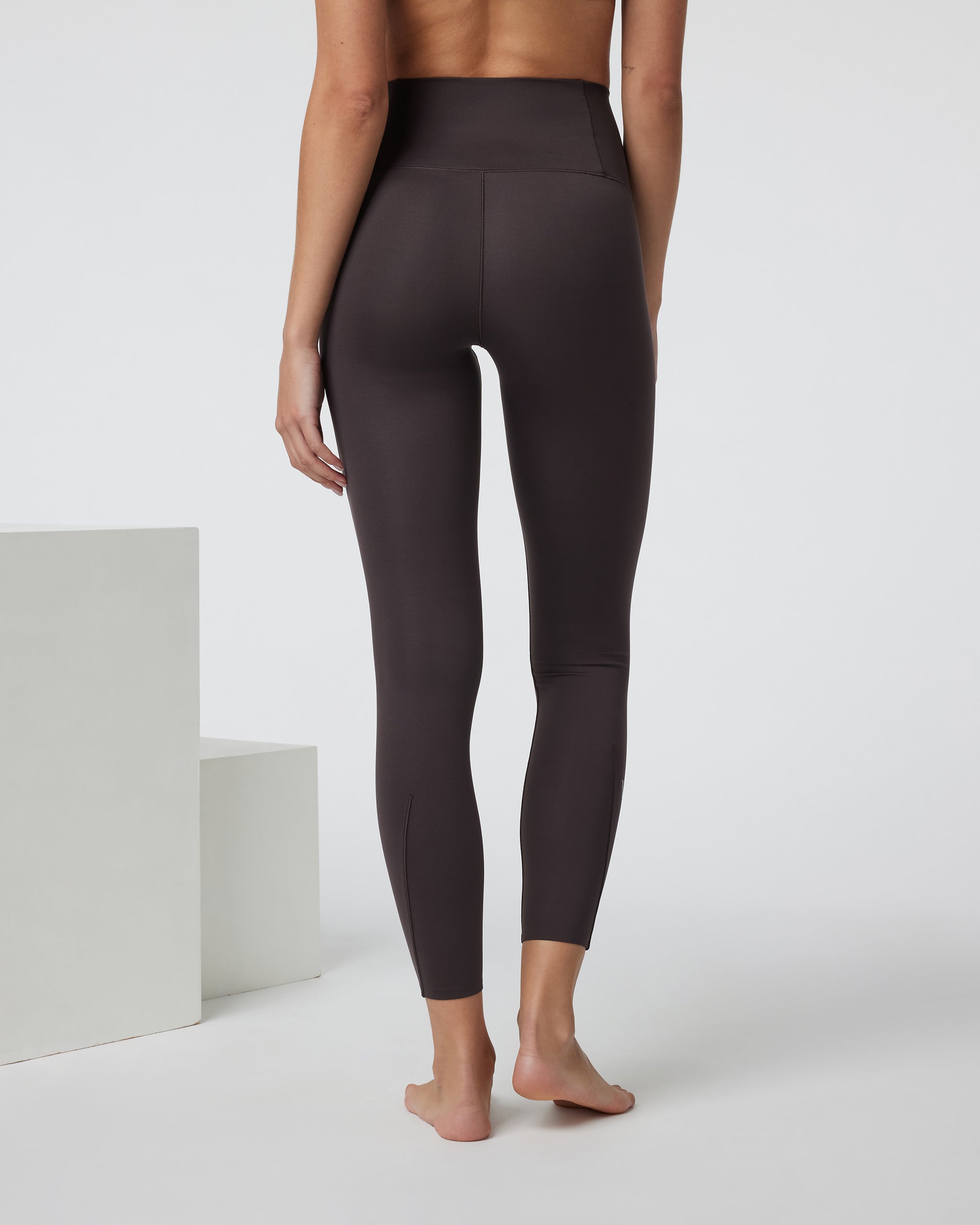 Evolve Legging | Sangria - Image 3