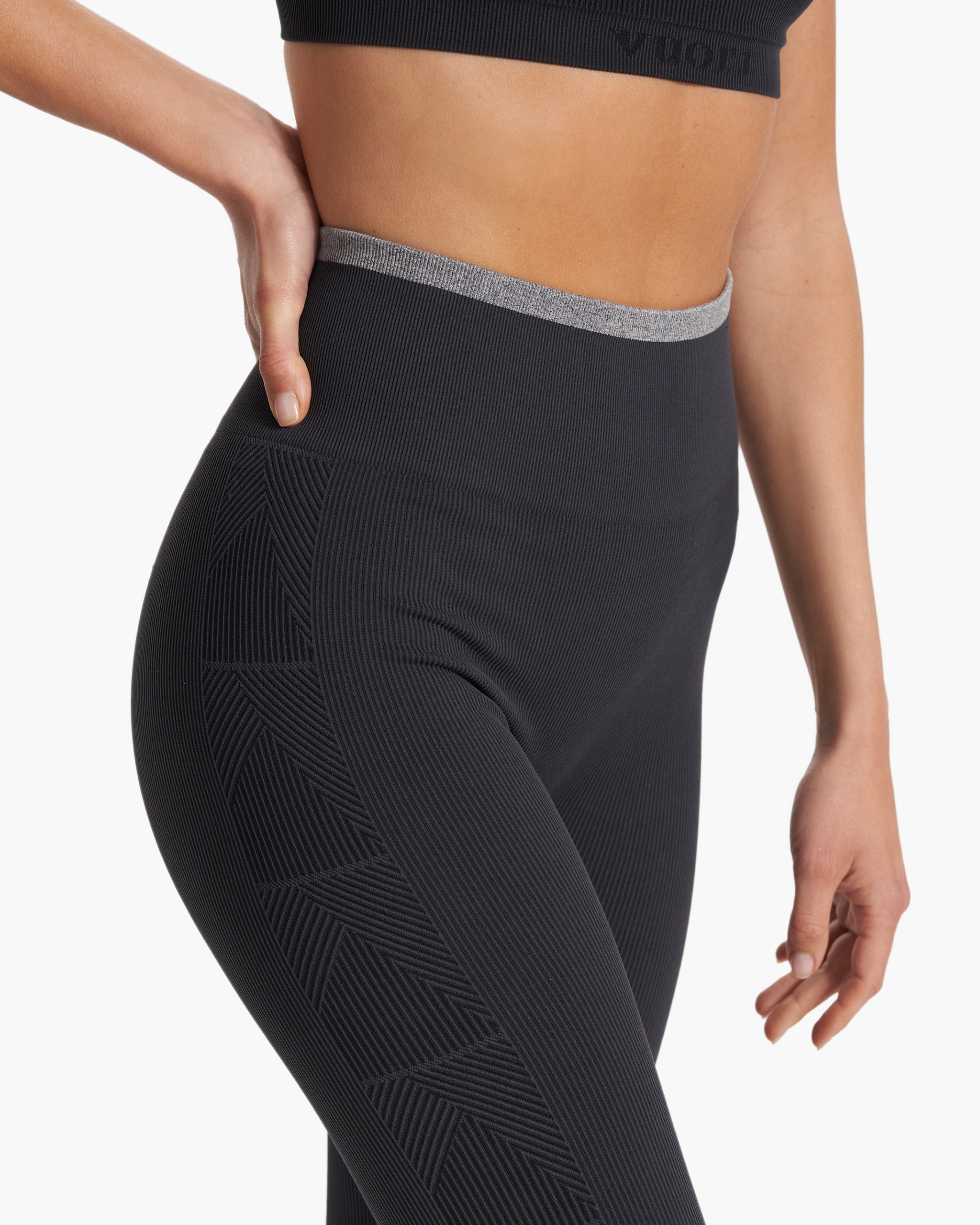 Helix Seamless Legging | Black - Image 3