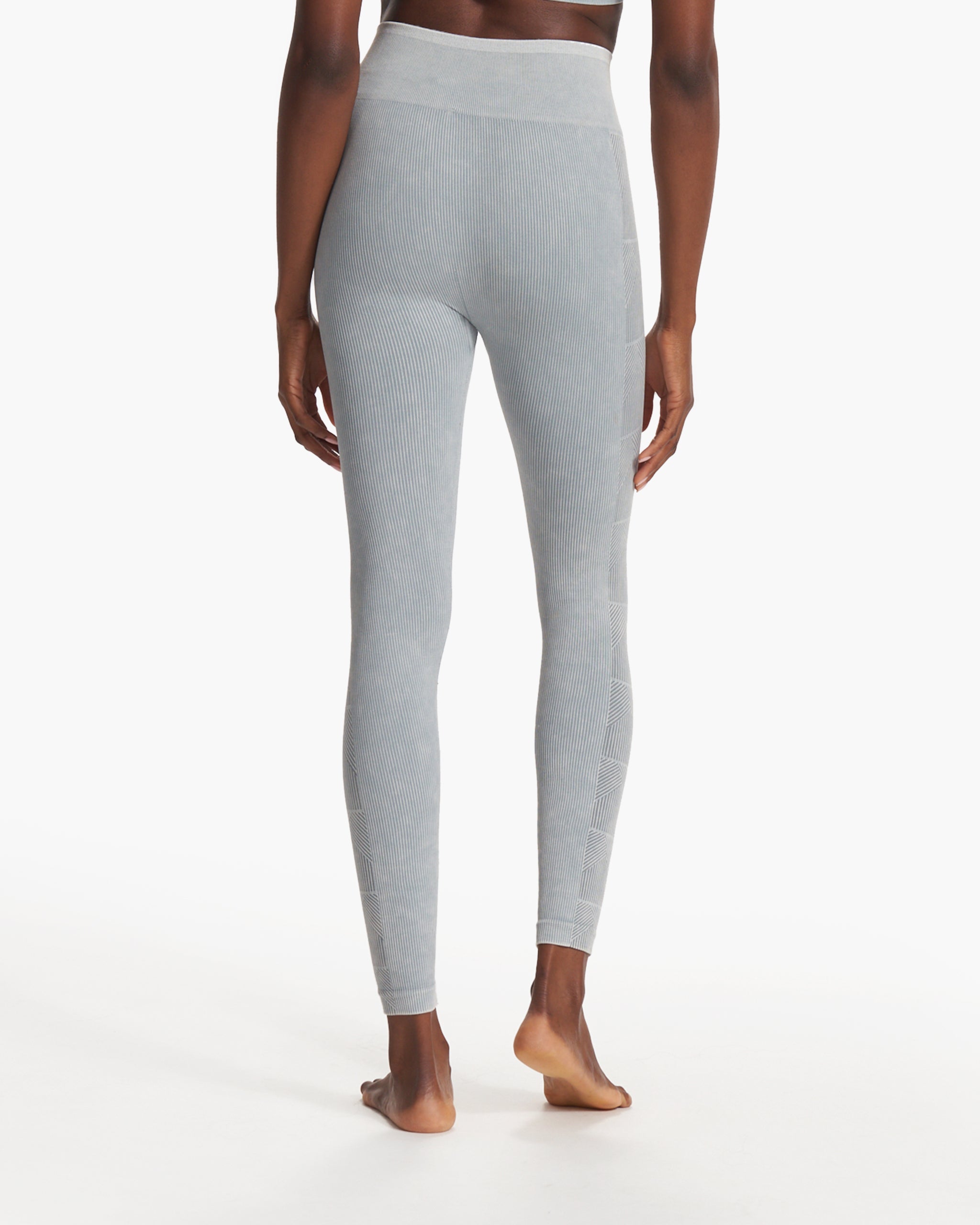 Helix Seamless Legging | Light Cloud - Image 4