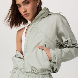 Endless Elevate Hike Jacket | Talc