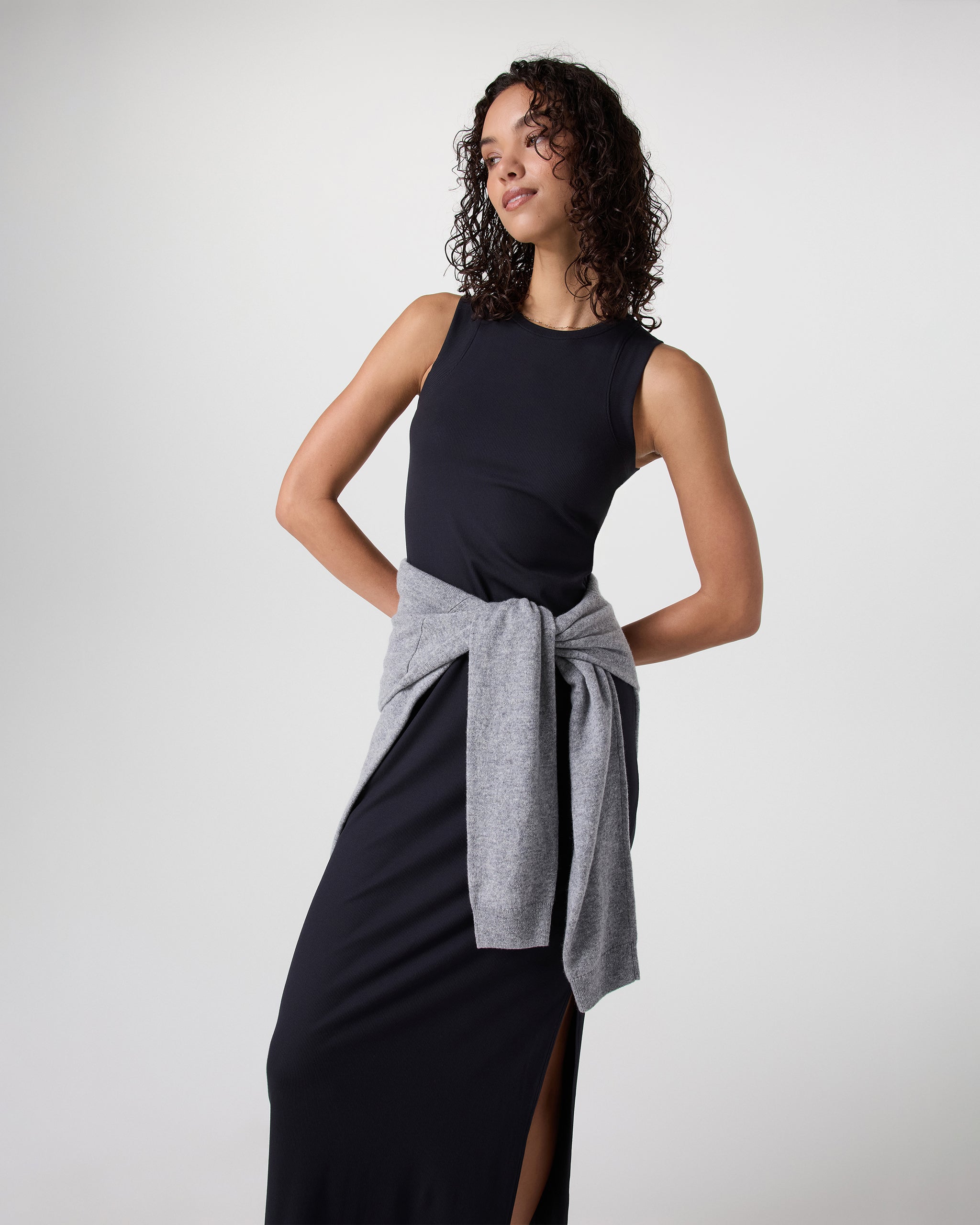 Pose Modern Dress | Black - Image 4