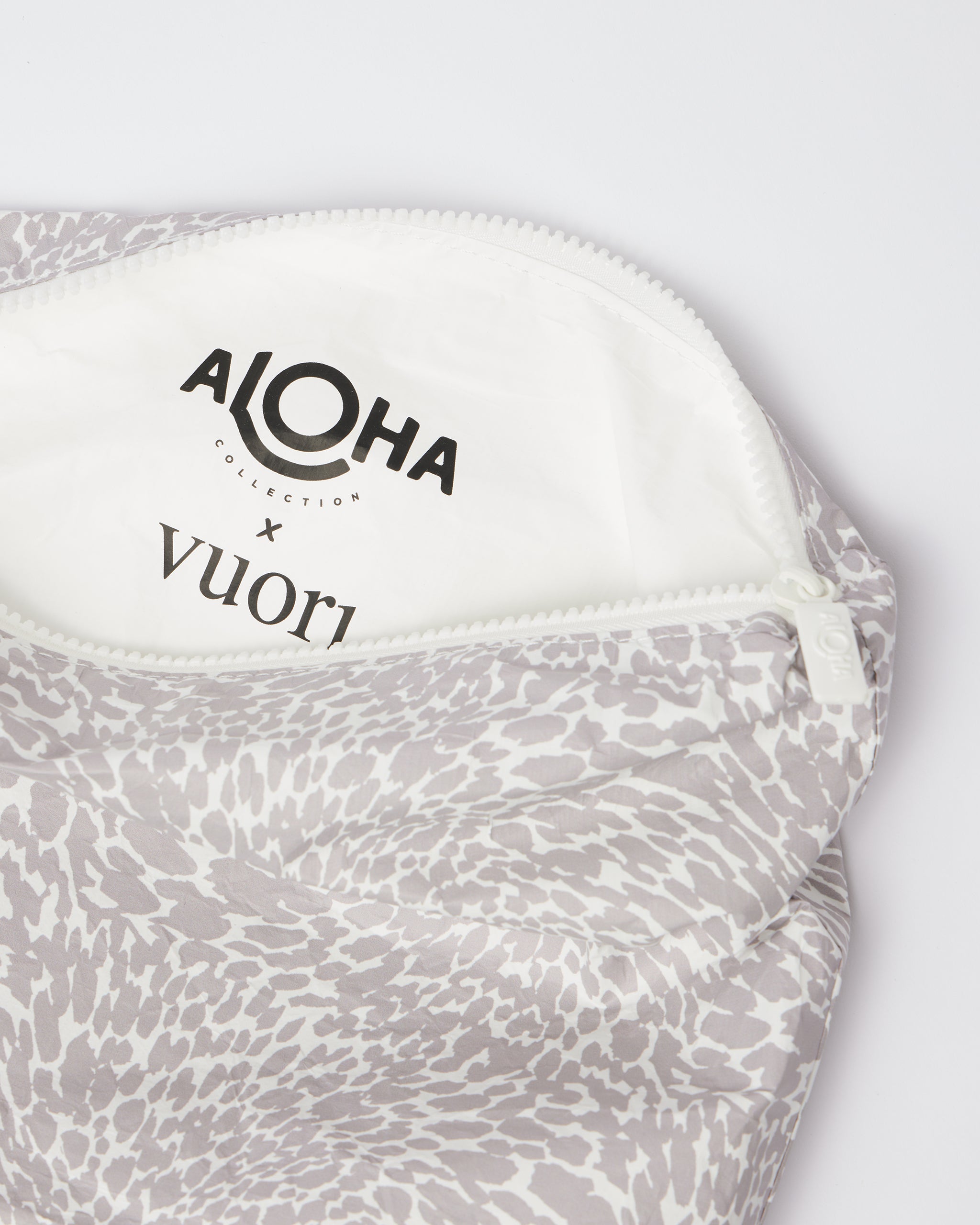 ALOHA-Mid Pouch | Salt Umber Blurred Torrent - Image 4