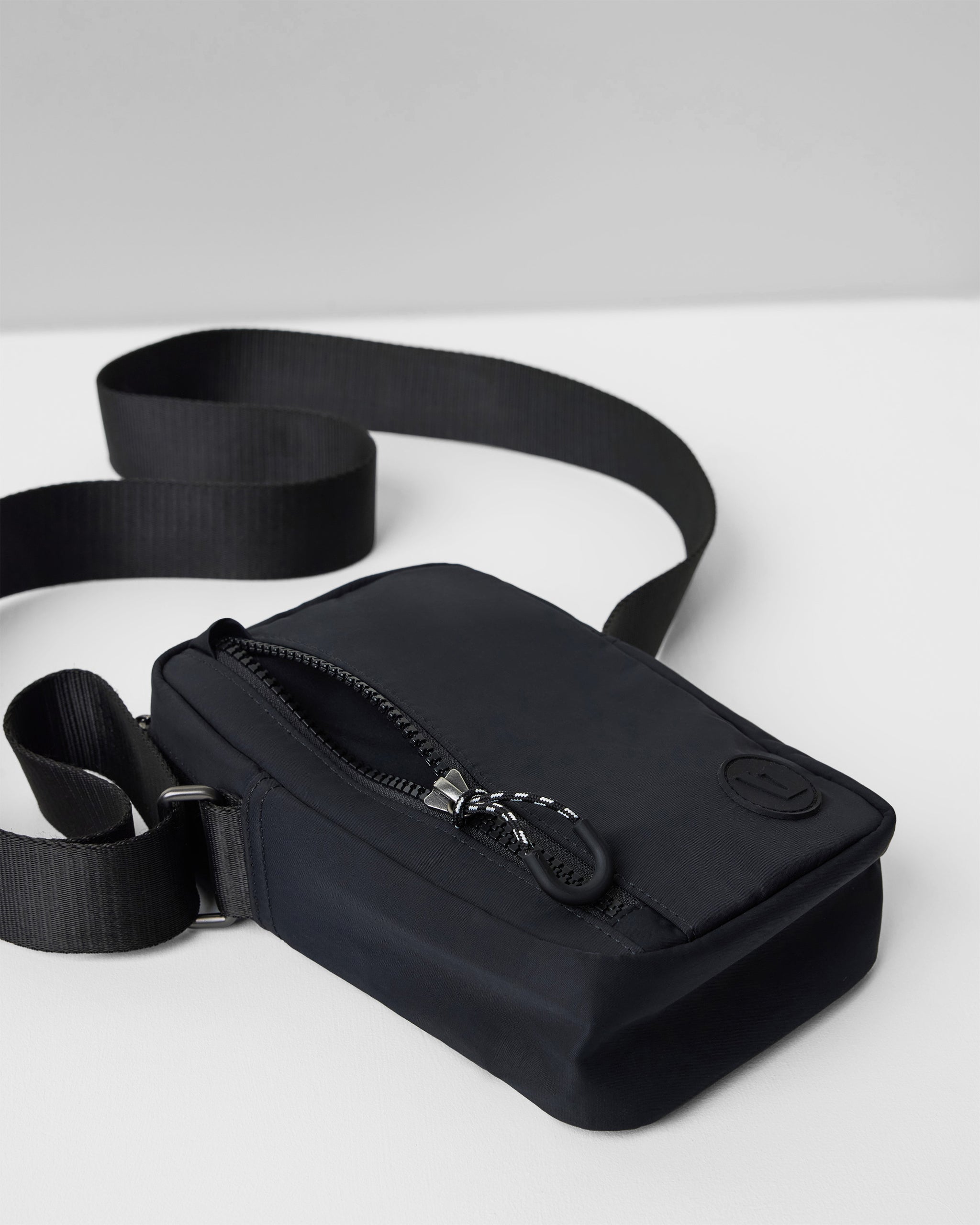 All Around Crossbody | Black - Image 4