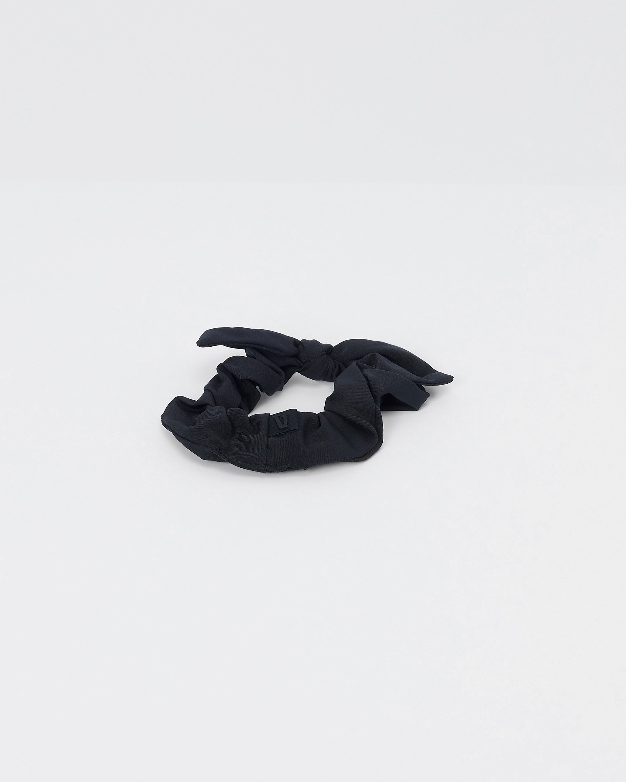 Tie Scrunchy 2.0 | Black