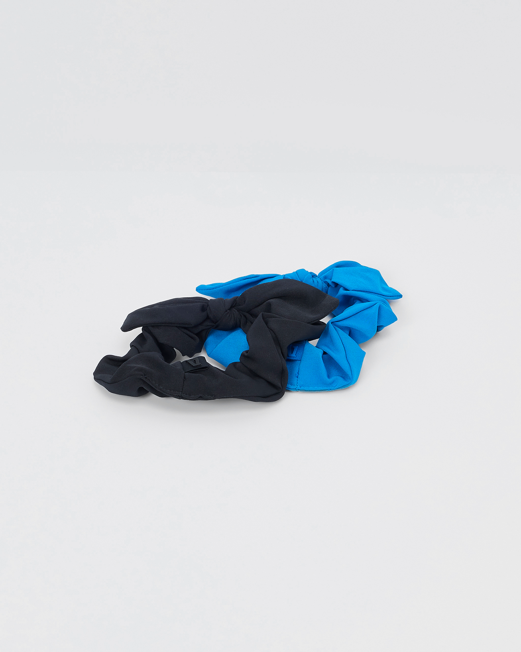 Tie Scrunchy 2.0 | Black - Image 2