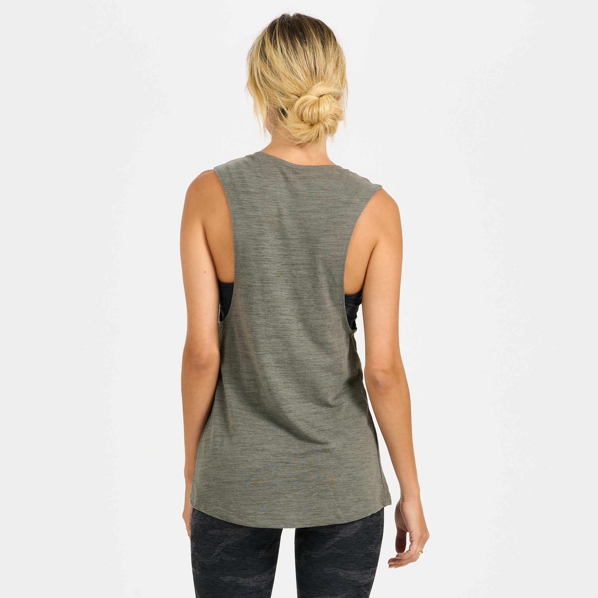 V1 Overlap Tank | Oregano - Image 2